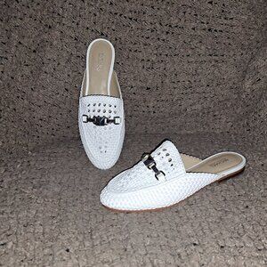 MICHAEL KORS-Charlton Crochet/Woven White Mule-Silver Logo-Sz 6-Excellent